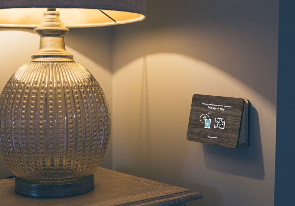 Digitalni letak, QR/NFC letak